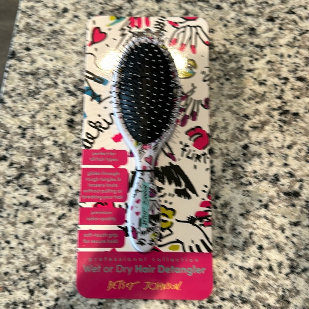 Betsey Johnson hair brush
